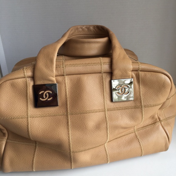 Chanel Bowling Bag - Picture 2 of 13